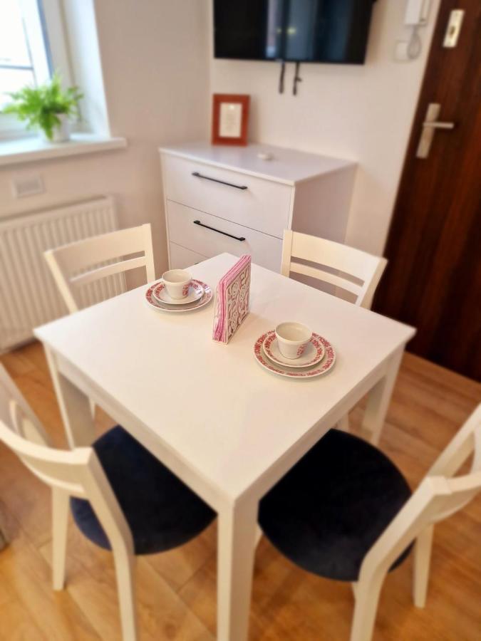 Apartament Przy Deptaku Jelenia Góra Extérieur photo