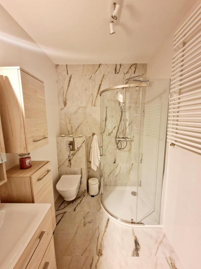 Apartament Przy Deptaku Jelenia Góra Extérieur photo